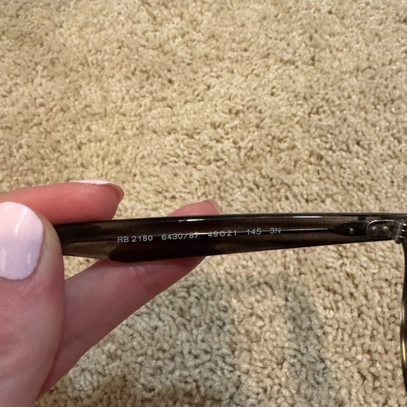 Ray-Ban Women’s Round Sunglasses with Case - Picture 3 of 8